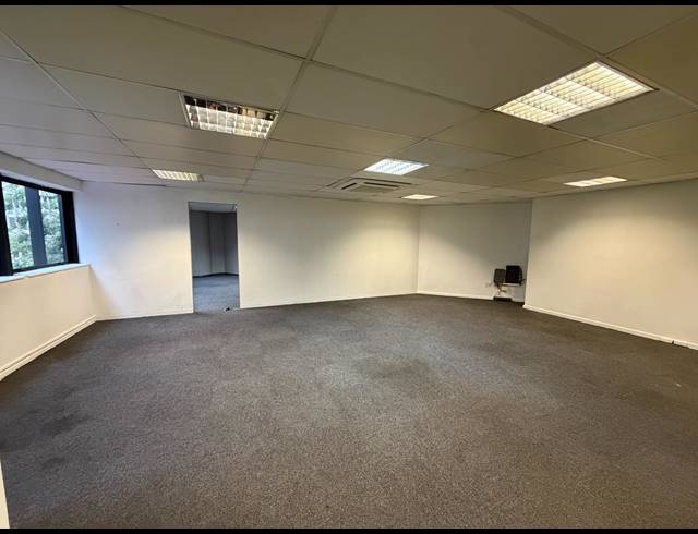 154M² BUILDING TO LET IN CAPE TOWN CITY CENTRE